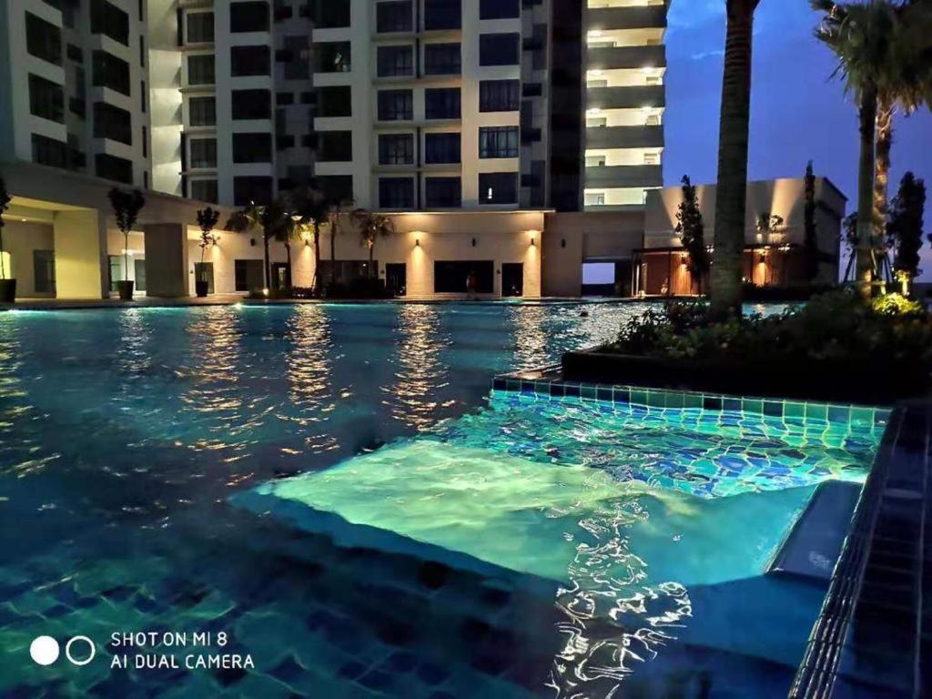 Arc Austin Hill Apartment Τζόχορ Μπάχρου Εξωτερικό φωτογραφία