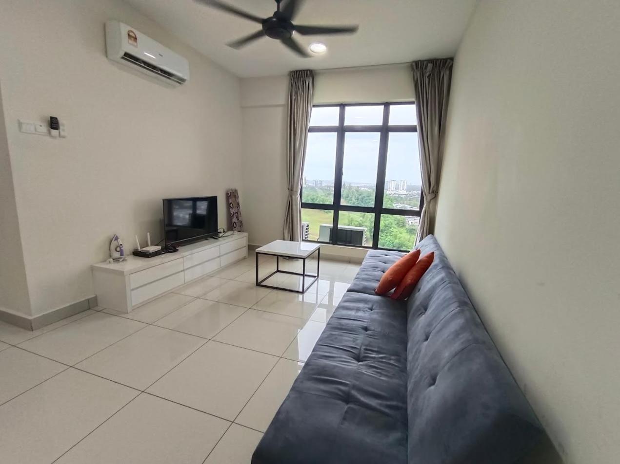 Arc Austin Hill Apartment Τζόχορ Μπάχρου Εξωτερικό φωτογραφία